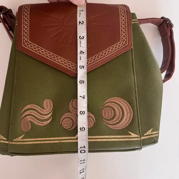 ❌SOLD❌ Danielle Nicole Legend of Zelda Nintendo Mini Backpack Green and Brown - Picture 4 of 9